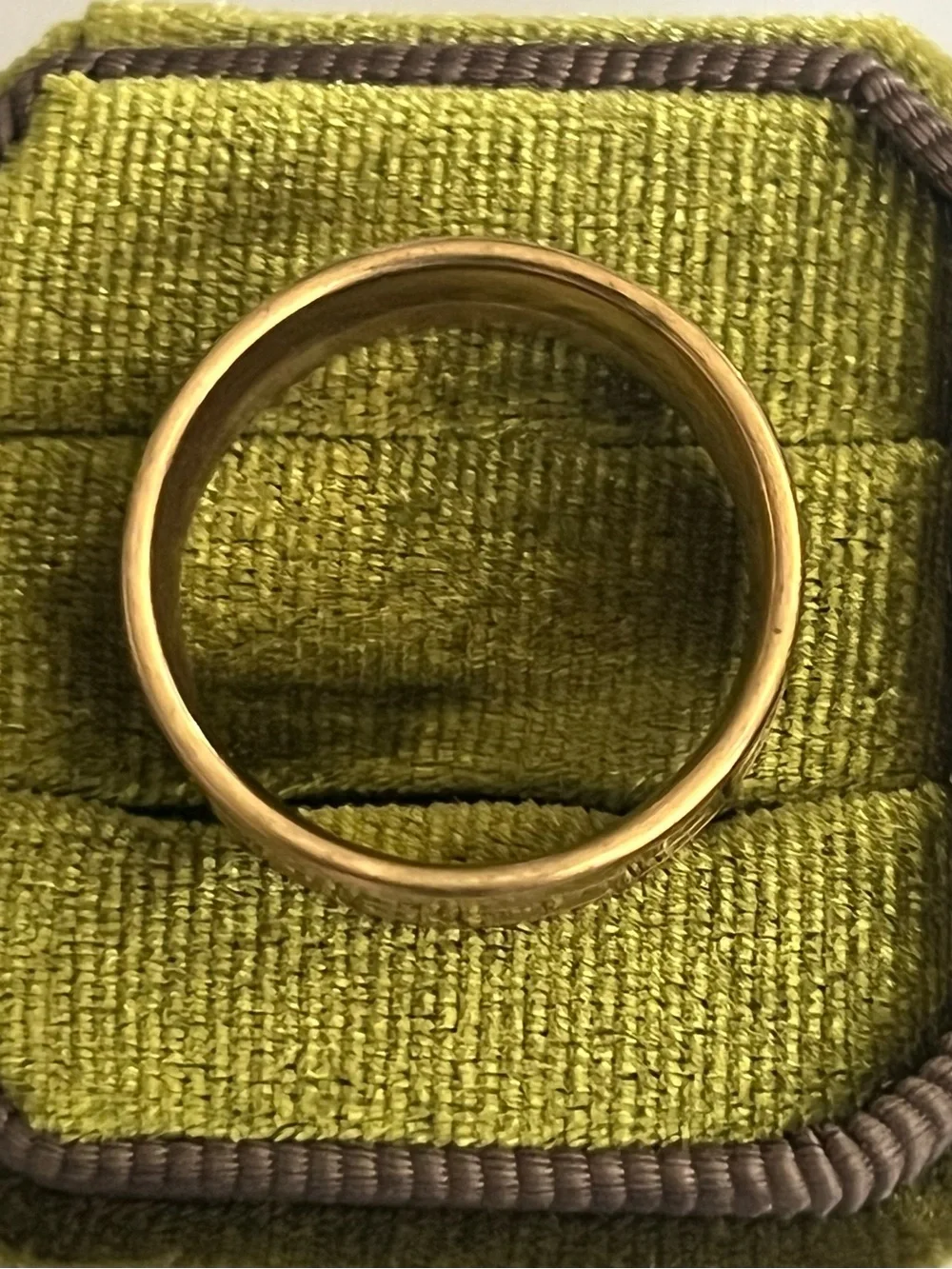 Butterfly Design Stainless Steel Golden 8mm Polished Finish Band Size 9